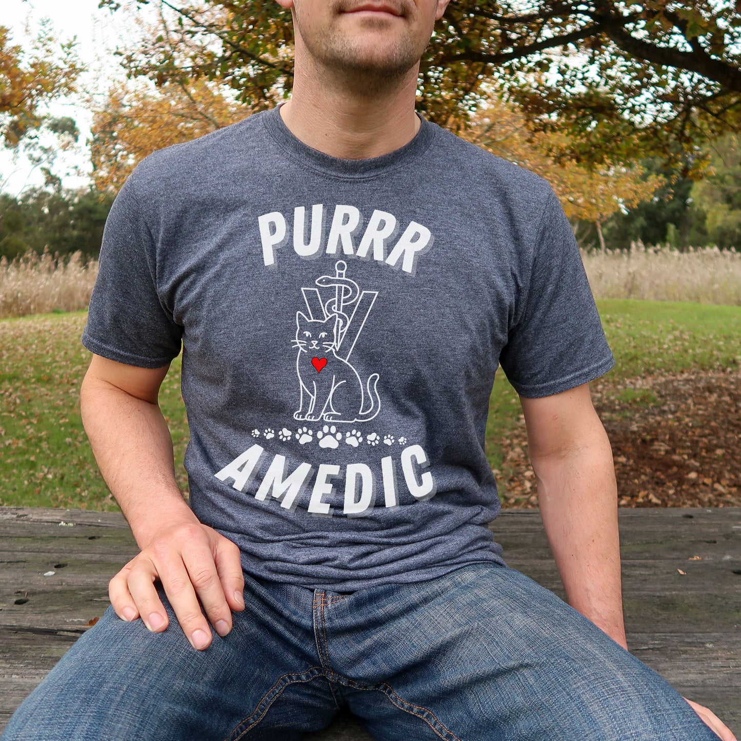 Purramedic Cat Lover T-Shirt – Funny Vet Tech Gift & Animal Rescue Tee