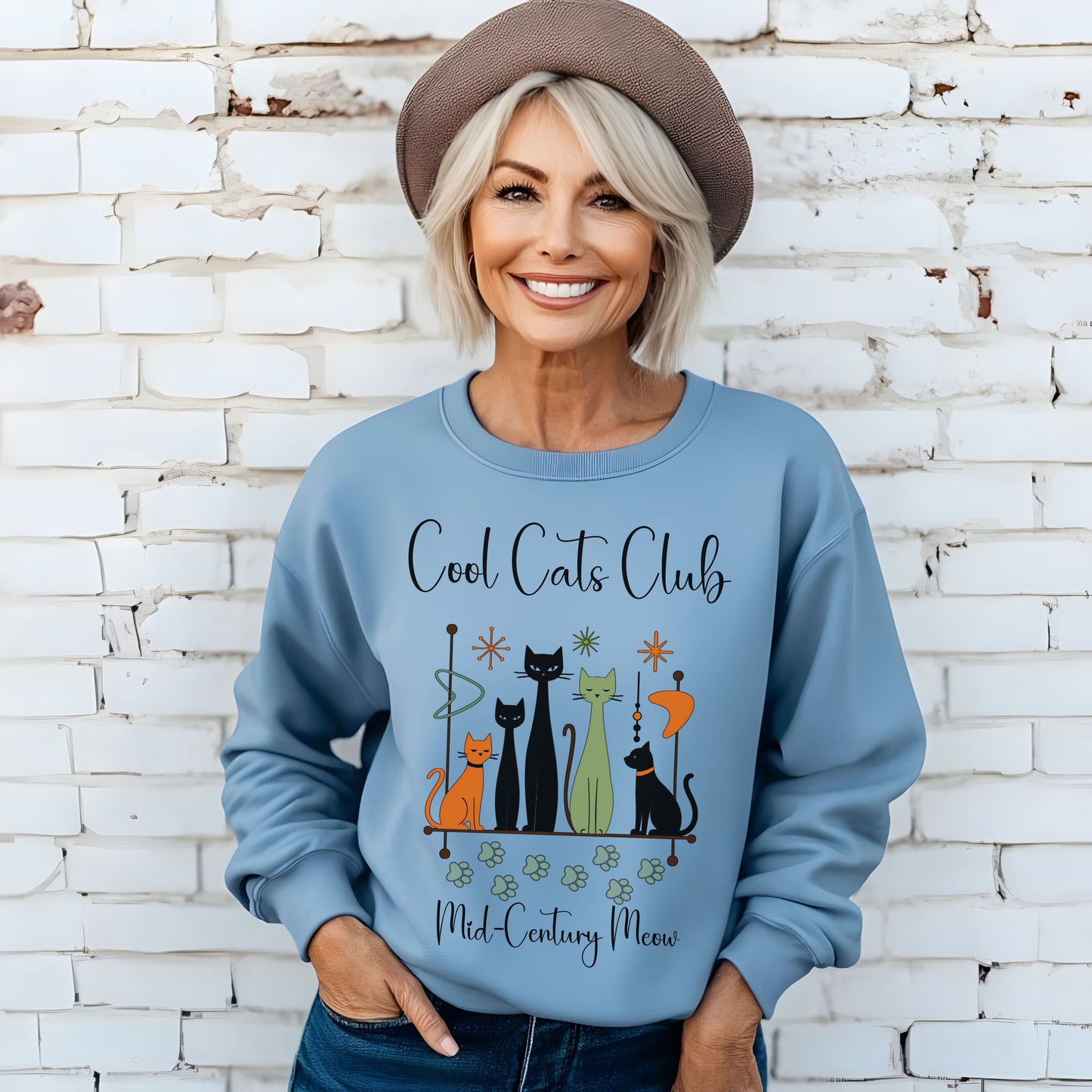 Cool Cats Club Sweatshirt – Mid-Century Modern Cat Lover Shirt, Retro Atomic Style Sweatshirt for Vintage Aesthetic Fans