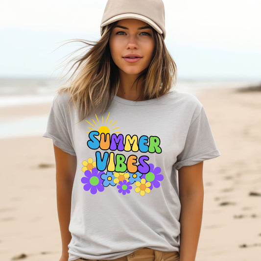 Summer Vibes T-Shirt – Retro Sun & Flower Graphic Tee with Vintage Font