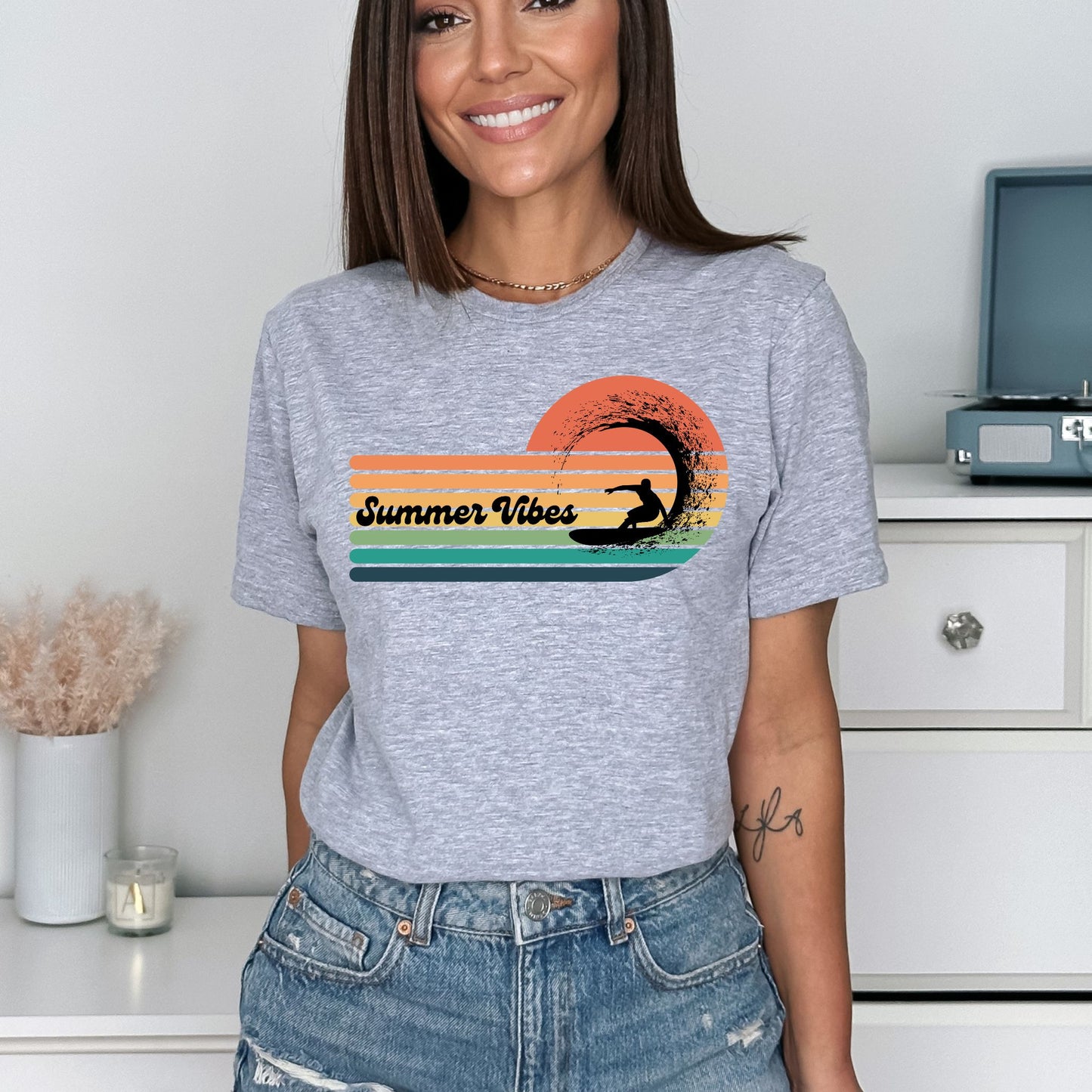 Summer Vibes Surf T-Shirt – Retro Wave Stripes & Surfer Graphic Tee