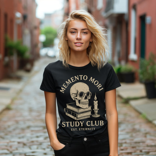 Memento Mori Study Club T-Shirt – Gothic Academia Skull Tee for Bookish Souls